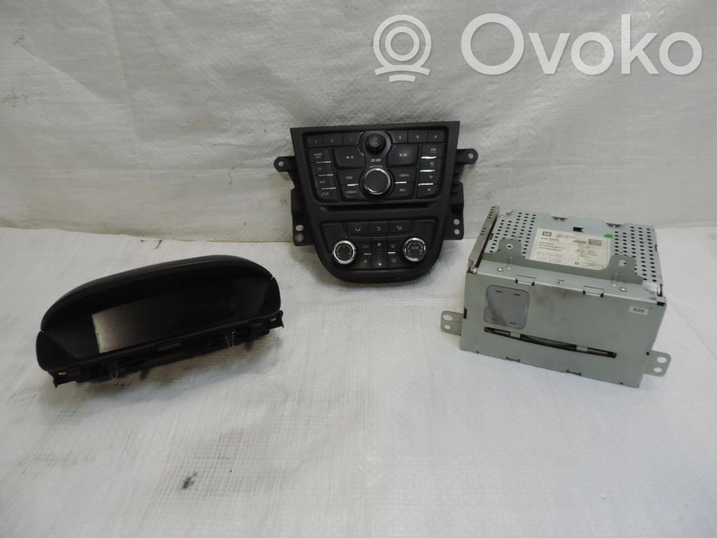 Opel Mokka Radio/CD/DVD/GPS head unit 