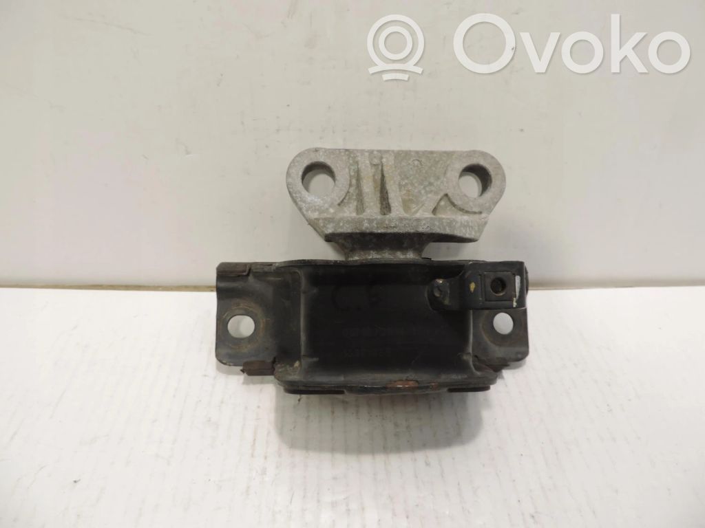 Opel Corsa D Gearbox mounting bracket 