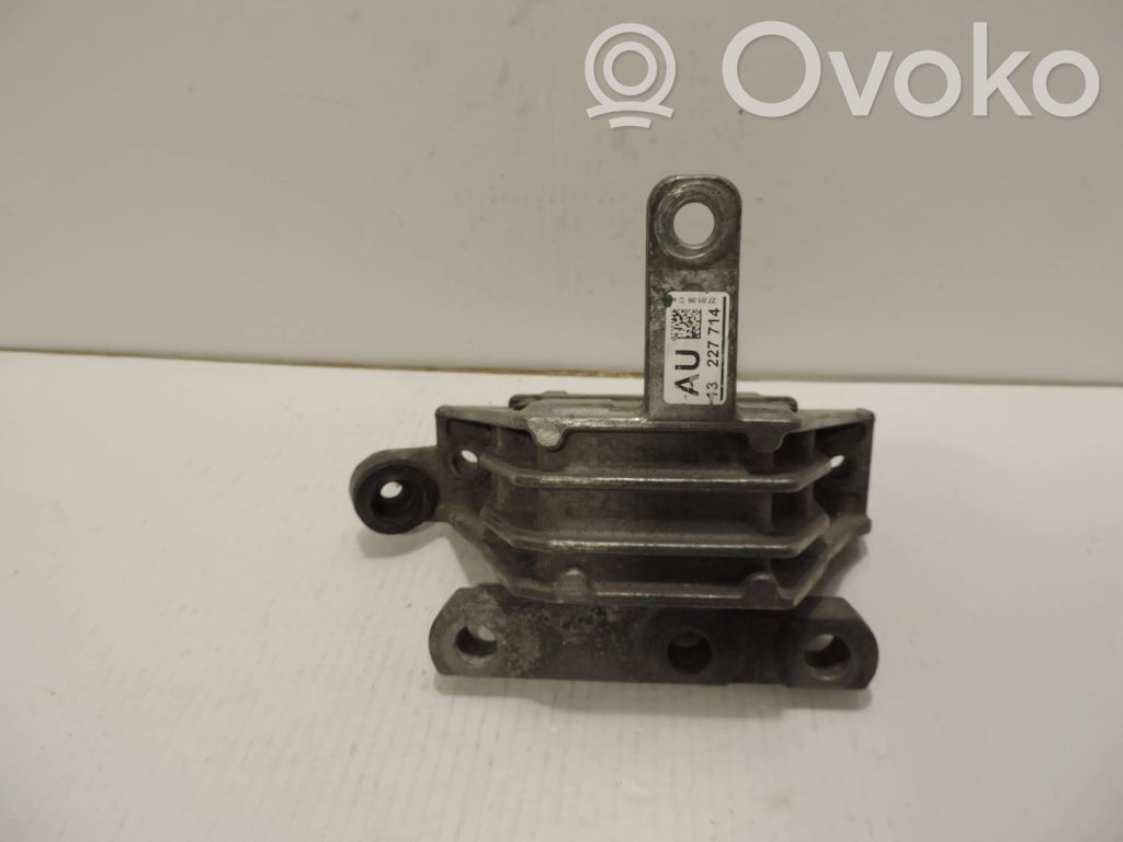 Opel Insignia A Engine mount vacuum valve 