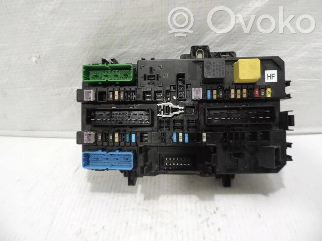 Opel Astra H Juego de caja de fusibles 