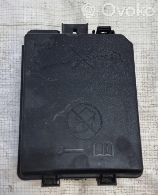 Opel Mokka Fuse box set 