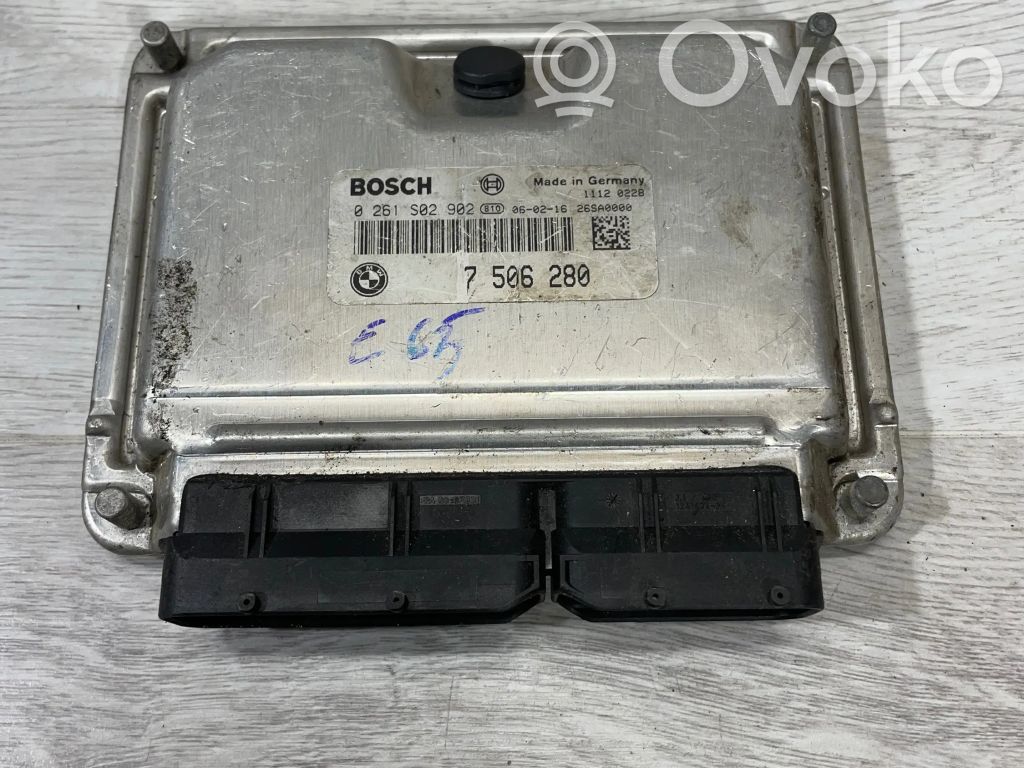 BMW 7 E65 E66 Engine control unit/module 