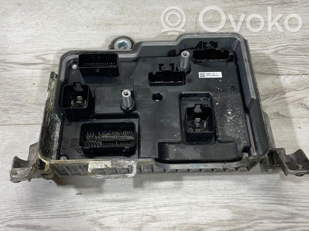 Tesla Model 3 Central body control module 