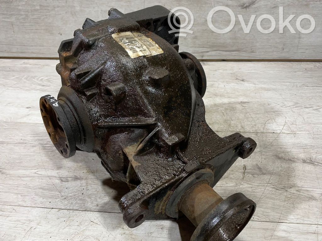 BMW 5 E60 E61 Galinis reduktorius 