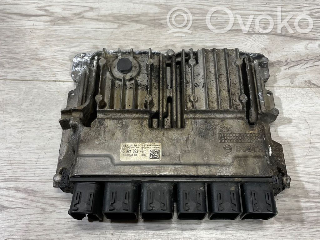 BMW 1 F40 Engine control unit/module 