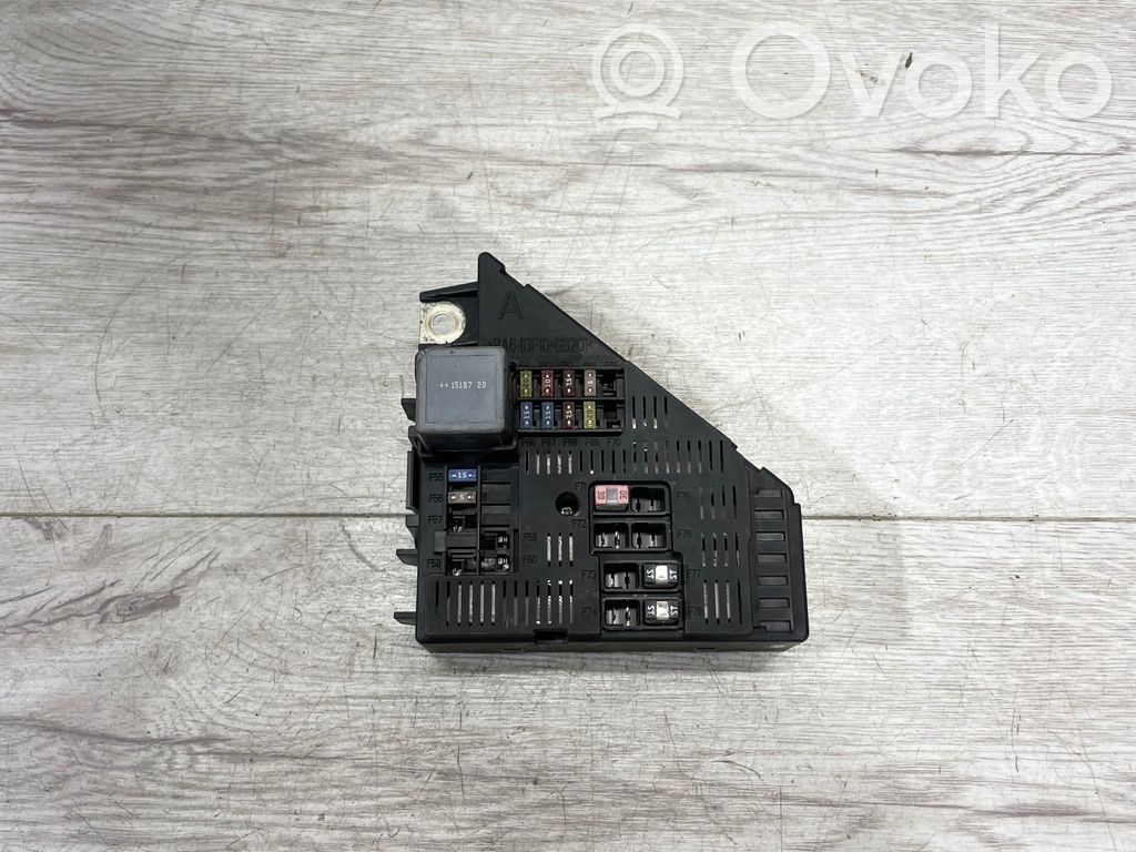 Volvo XC90 Fuse module 