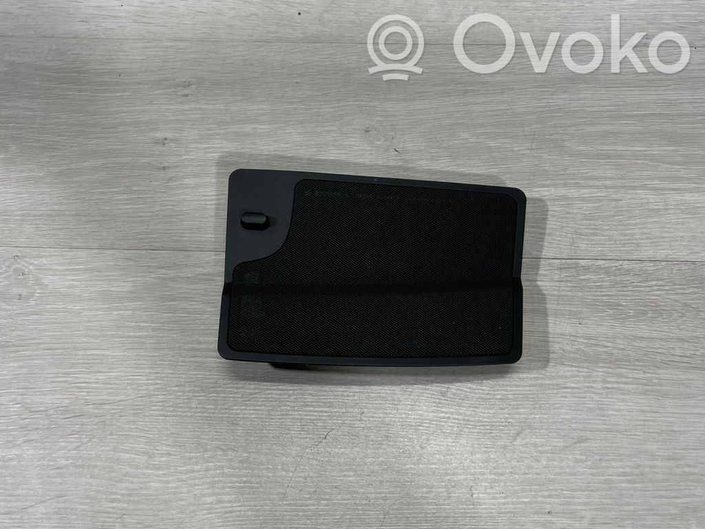 BMW 5 E60 E61 Centrinio garsiakalbio apdaila 