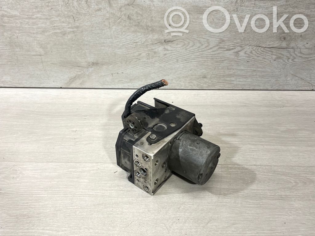 BMW 5 E39 ABS Pump 