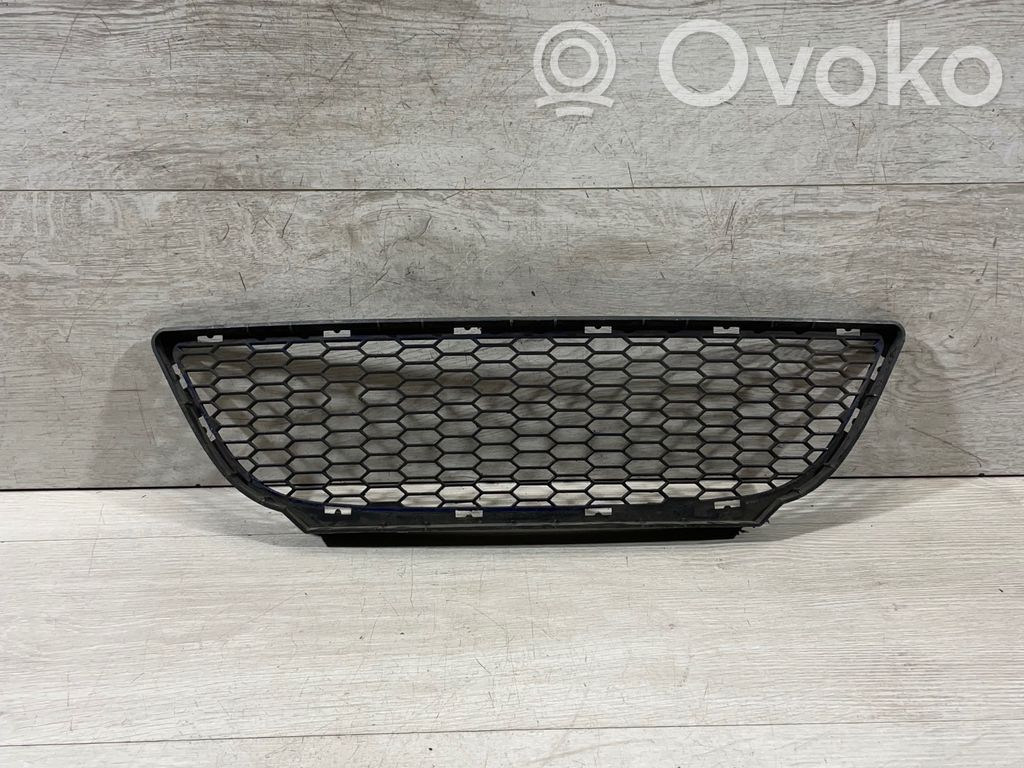 BMW 3 E90 E91 Front bumper lower grill 