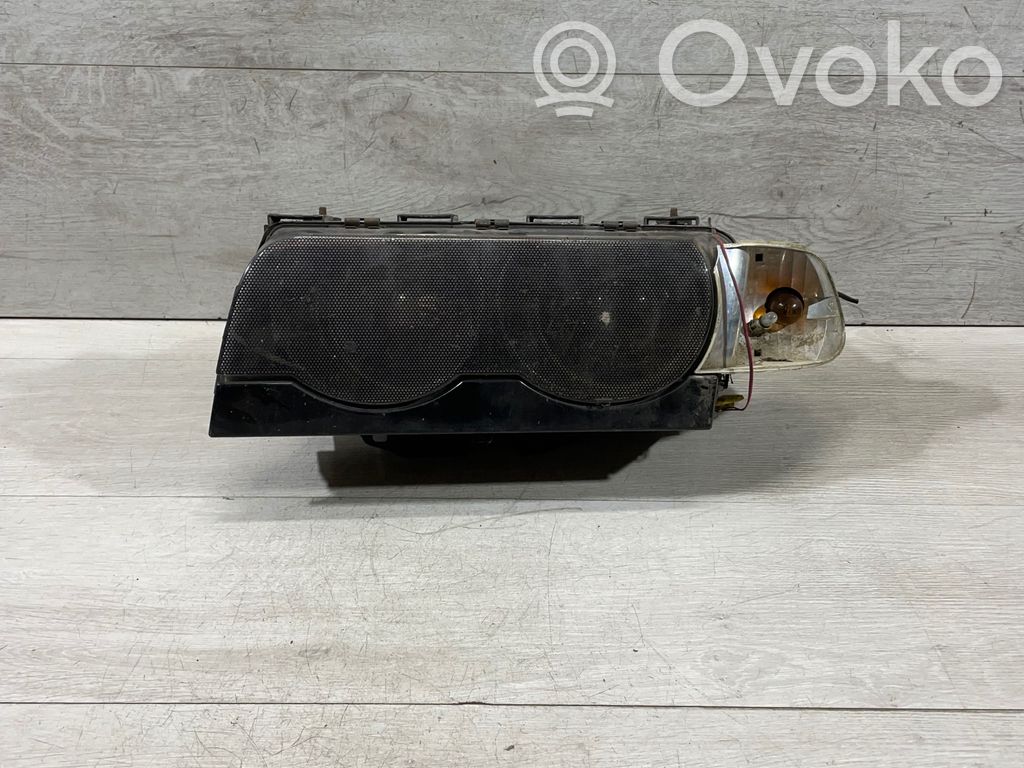 BMW 7 E38 Headlight/headlamp 
