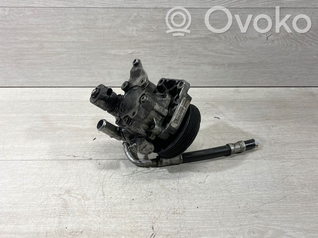 BMW 6 E63 E64 Ohjaustehostimen pumppu 