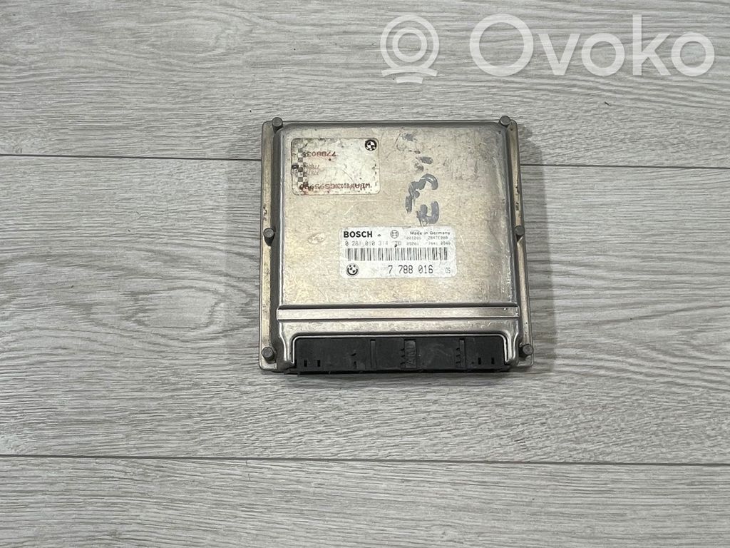 BMW 5 E39 Engine control unit/module 
