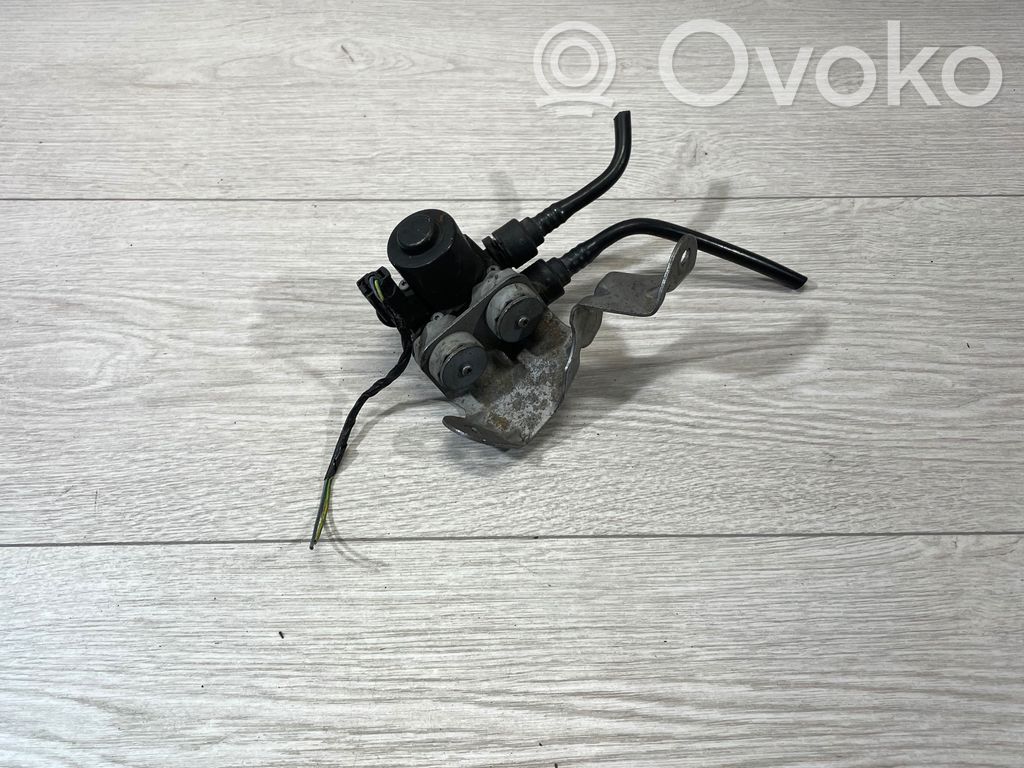 BMW 3 E36 Coolant heater control valve 