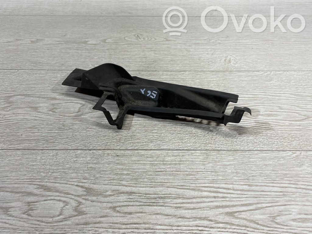 Muu moottoritilan osa   6939721