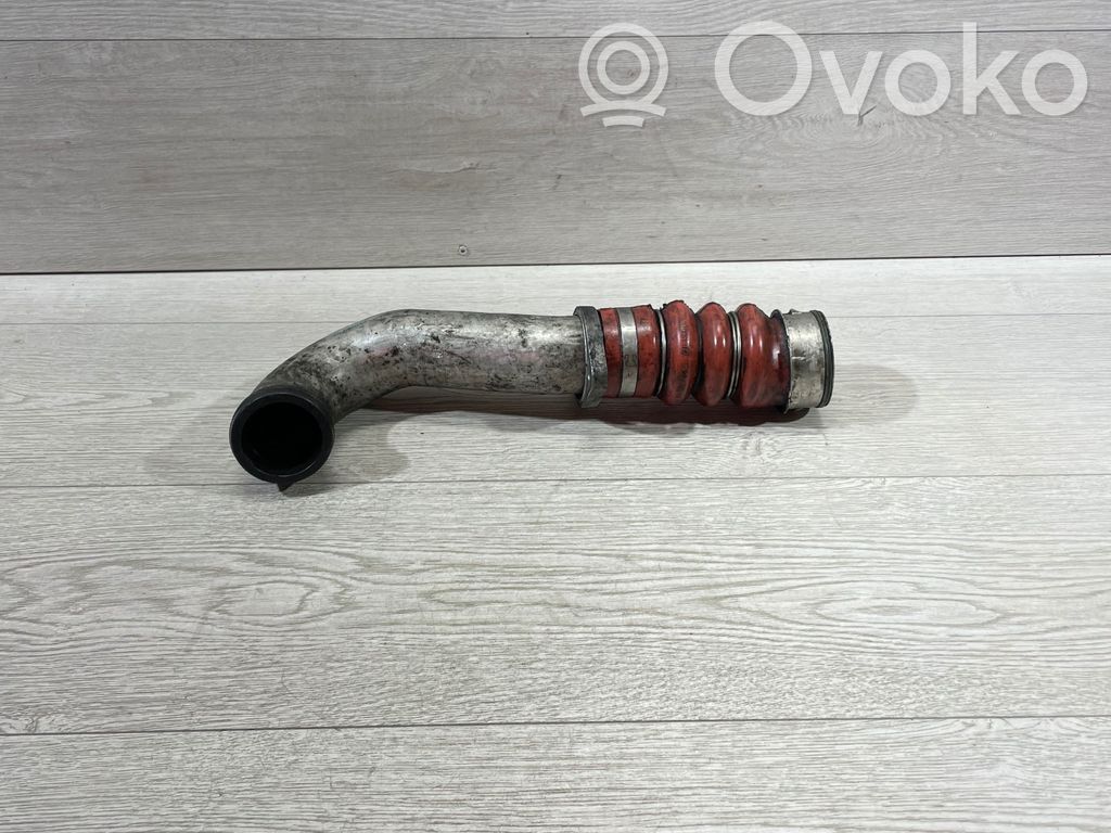 BMW 3 E90 E91 Välijäähdyttimen letku 