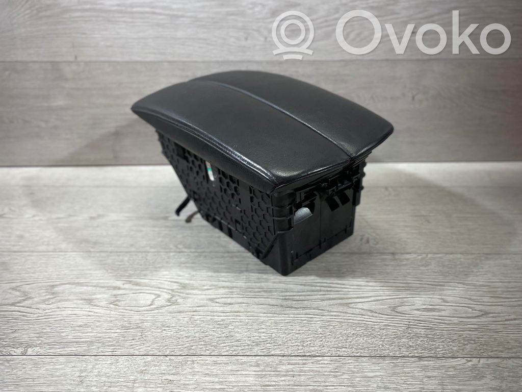 BMW X5 E70 Armrest 