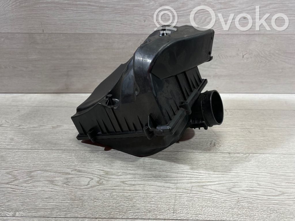 BMW 5 G30 G31 G38 Obudowa filtra powietrza 