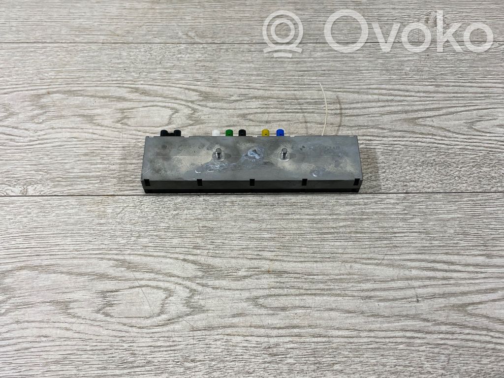BMW 3 E46 Antenos stiprintuvas 
