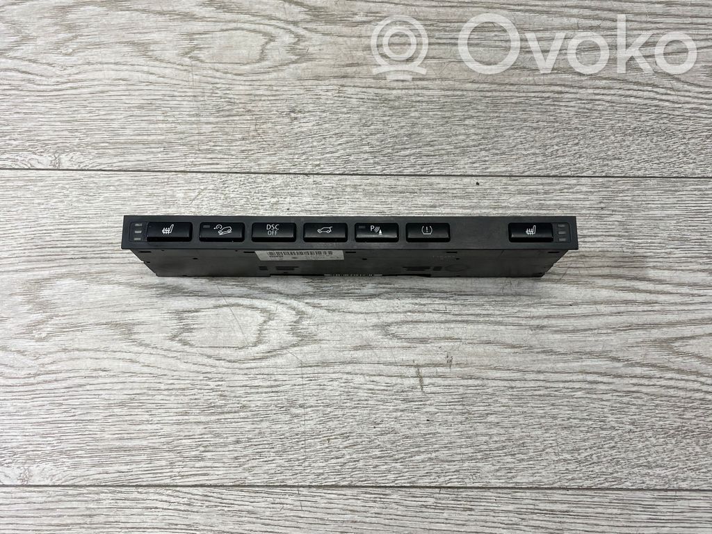 Seat heating switch   6953941,03742212