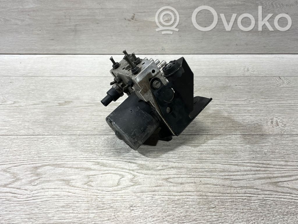BMW 5 E39 ABS Pump 