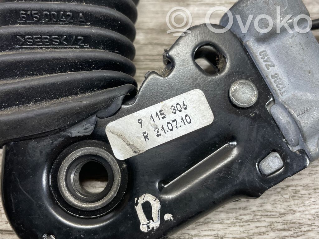 BMW 5 GT F07 Front seatbelt buckle 