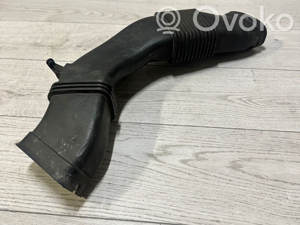 BMW 5 F10 F11 Część rury dolotu powietrza 