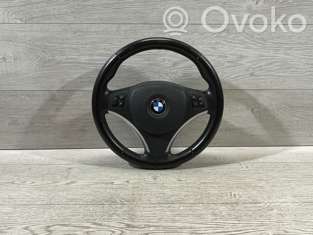 Steering wheel   6790988