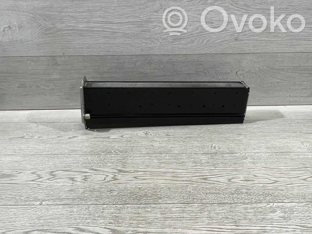 Chłodnica powietrza doładowującego / Intercooler   72344084