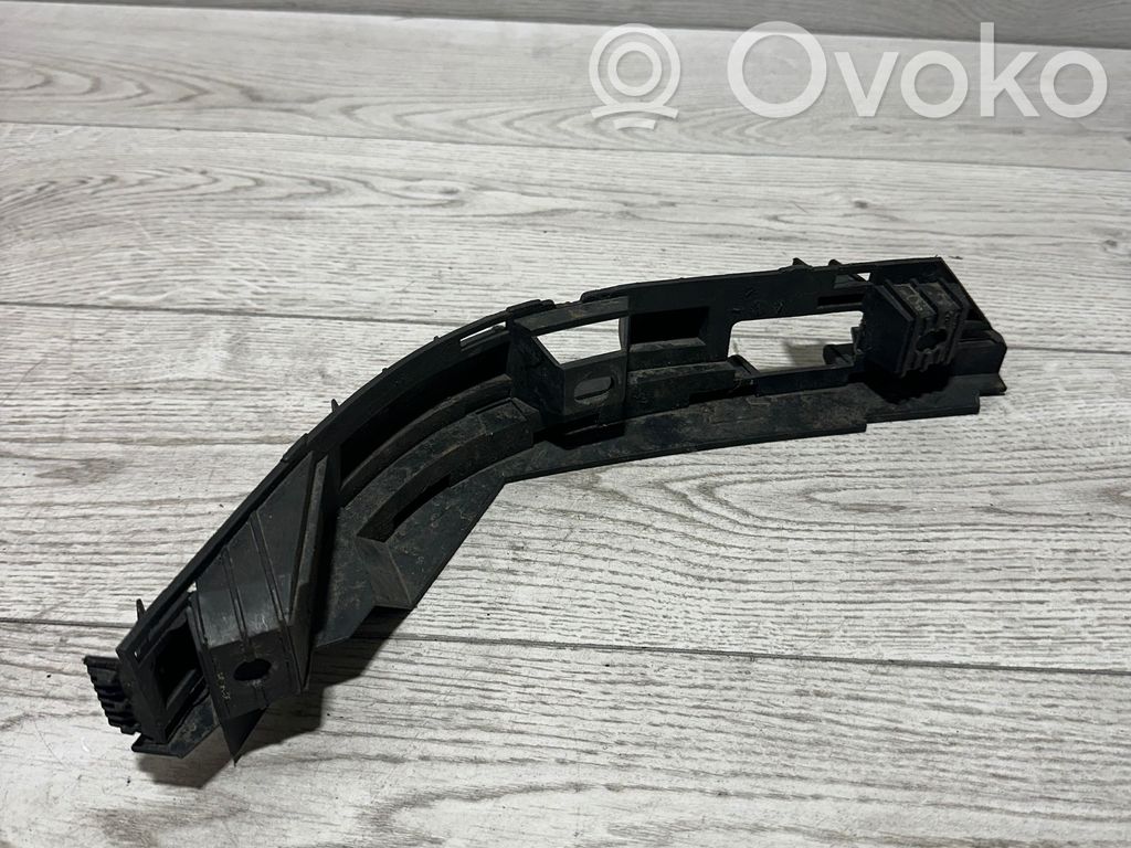 Rear bumper mounting bracket   7012290,72758411