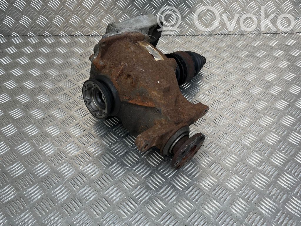 BMW 3 E90 E91 Galinis reduktorius 
