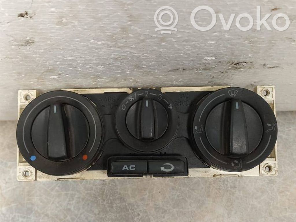 Volkswagen PASSAT B5 Climate control unit 