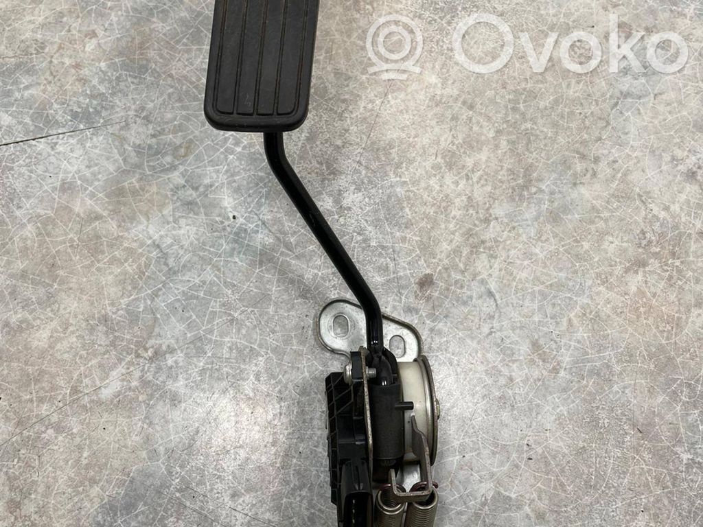 Subaru Legacy Gaspedal 