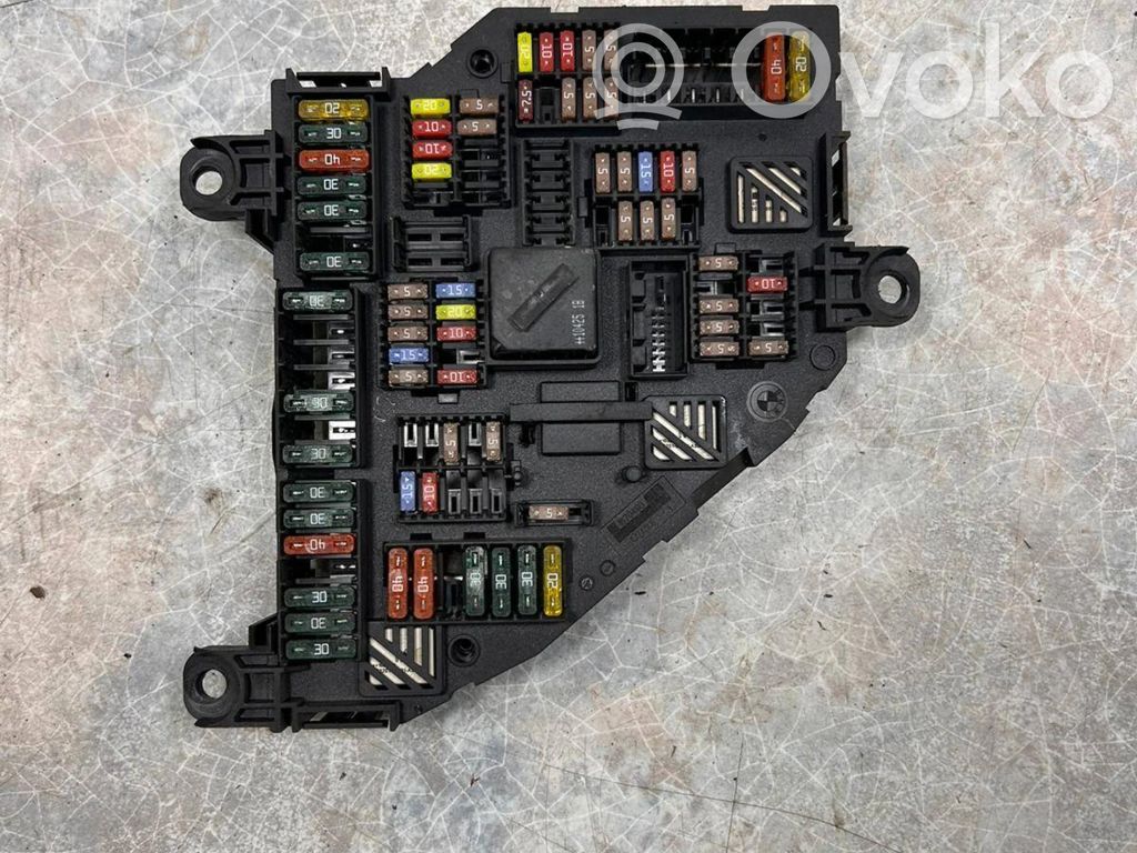BMW 5 F10 F11 Sulakemoduuli 