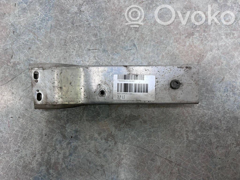 Front bumper mounting bracket   7296855
