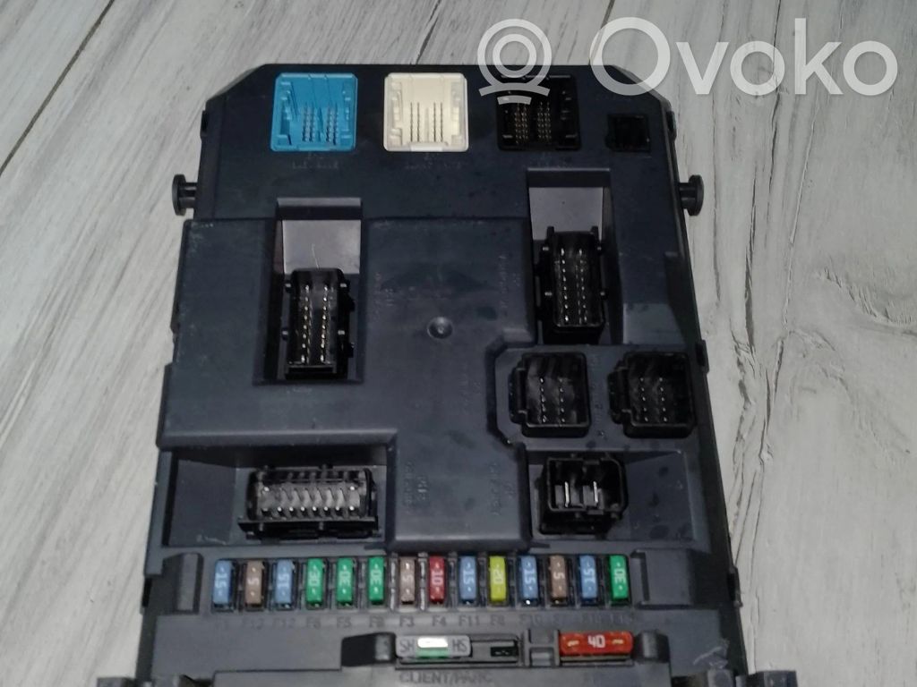 Citroen C3 Picasso Comfort/convenience module 