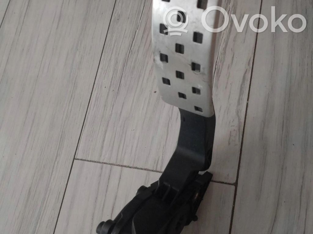 Renault Clio IV Accelerator throttle pedal 