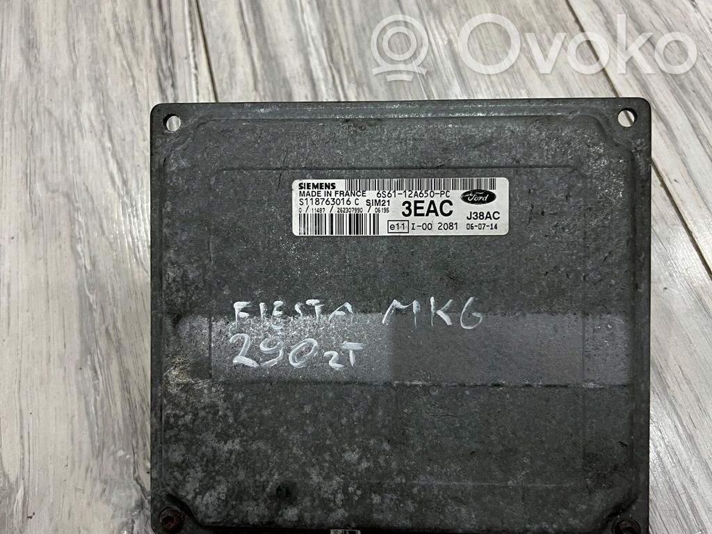 Ford Fiesta Engine control unit/module ECU 