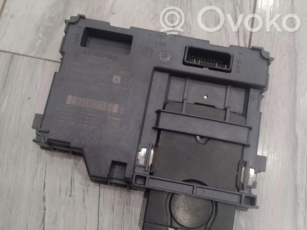 Renault Clio IV Ignition key card reader 