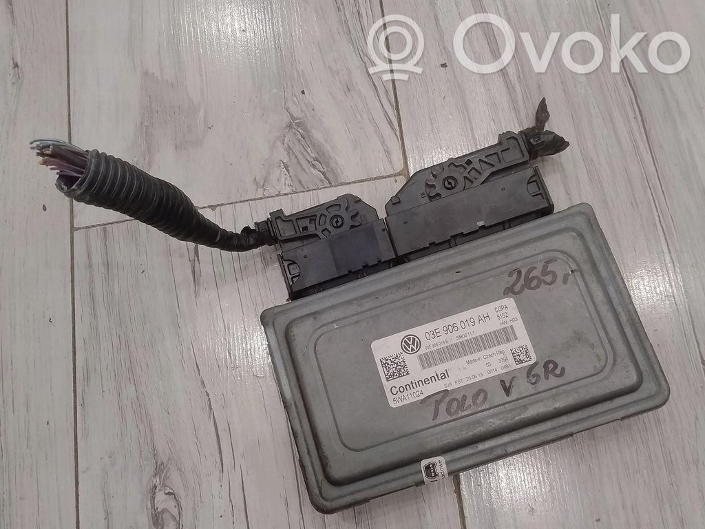 Volkswagen Polo V 6R Engine control unit/module ECU 