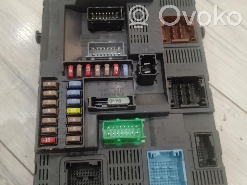 Peugeot 308 Comfort/convenience module 