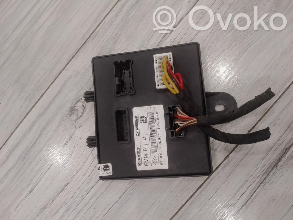 Renault Clio IV Unidad de control/módulo de los faros xenón 