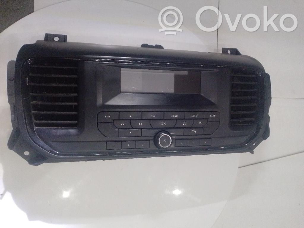 Peugeot Expert Multimedijos kontroleris 