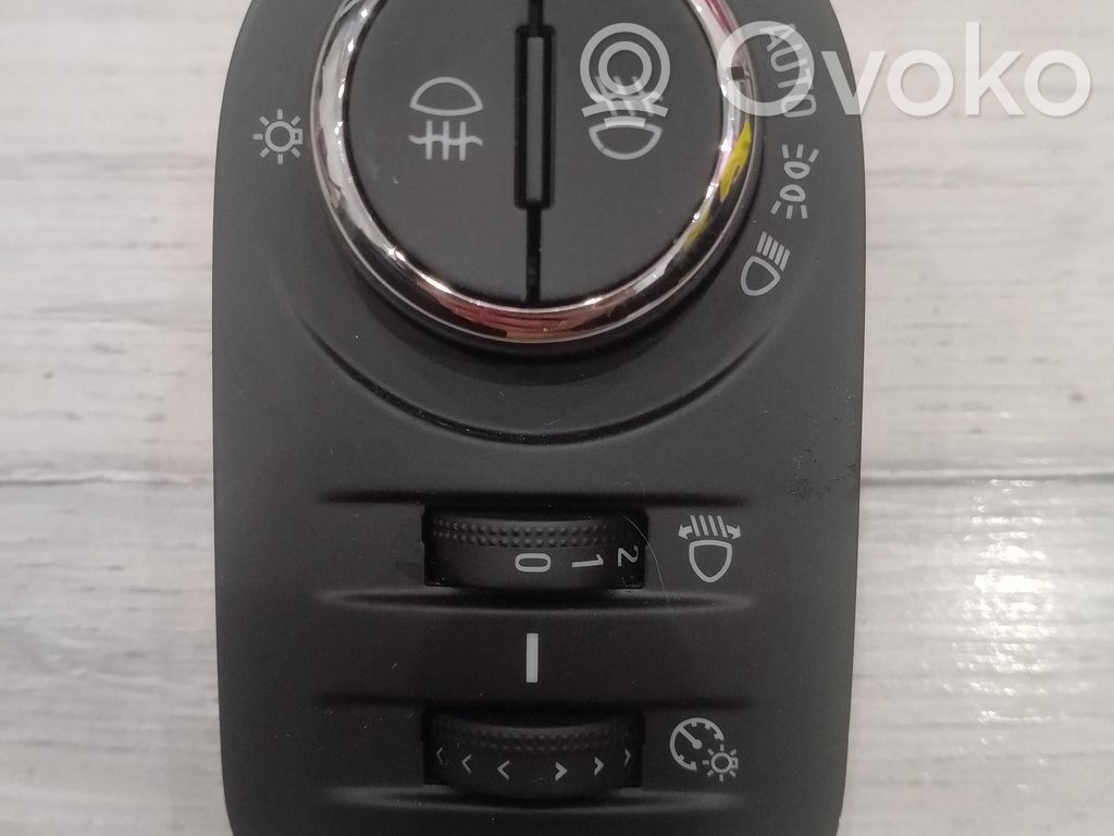 Opel Corsa E Light switch 