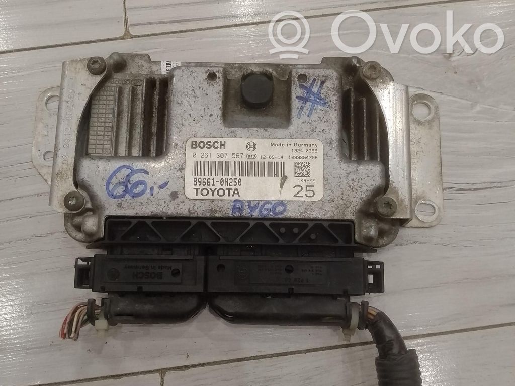 Toyota Aygo AB10 Engine control unit/module ECU 