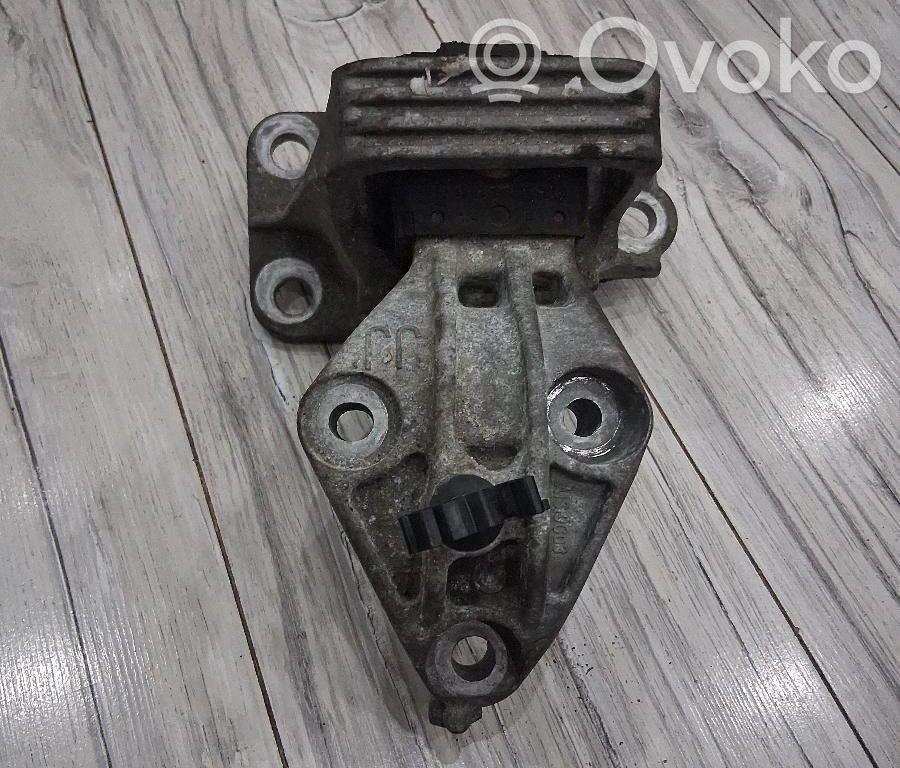 Renault Megane III Engine mount vacuum valve 