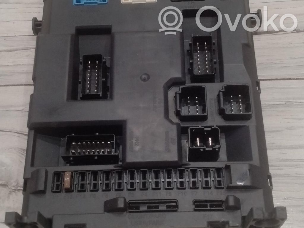 Peugeot 207 Comfort/convenience module 