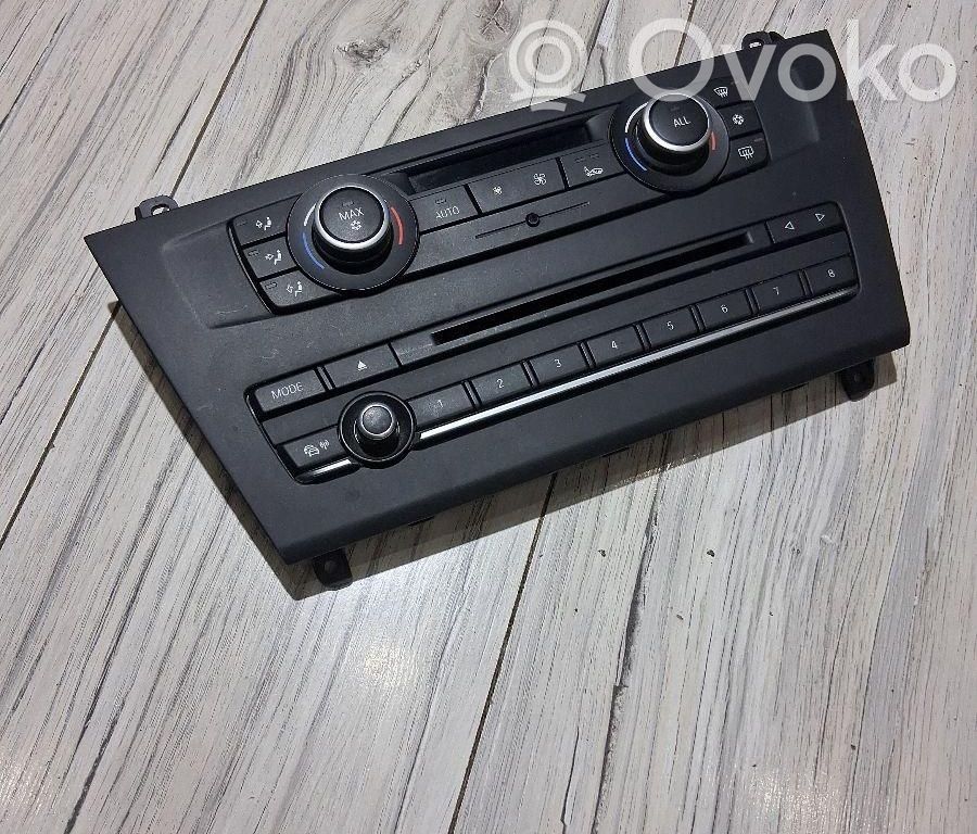 BMW X3 F25 Panel radia 