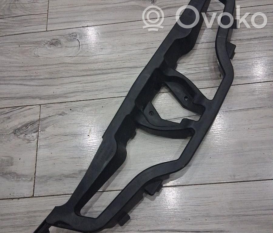 Renault Clio IV Front grill 