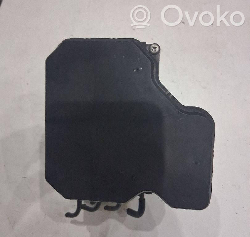 Lexus IS 220D-250-350 Bomba de ABS 