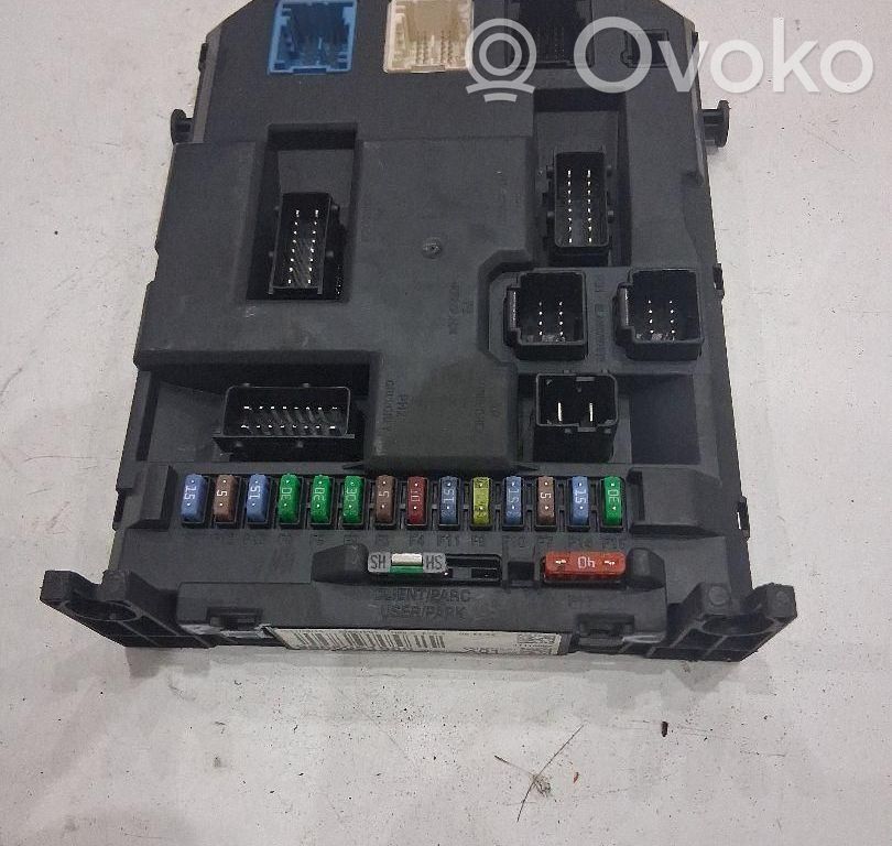 Citroen C3 Aircross Comfort/convenience module 